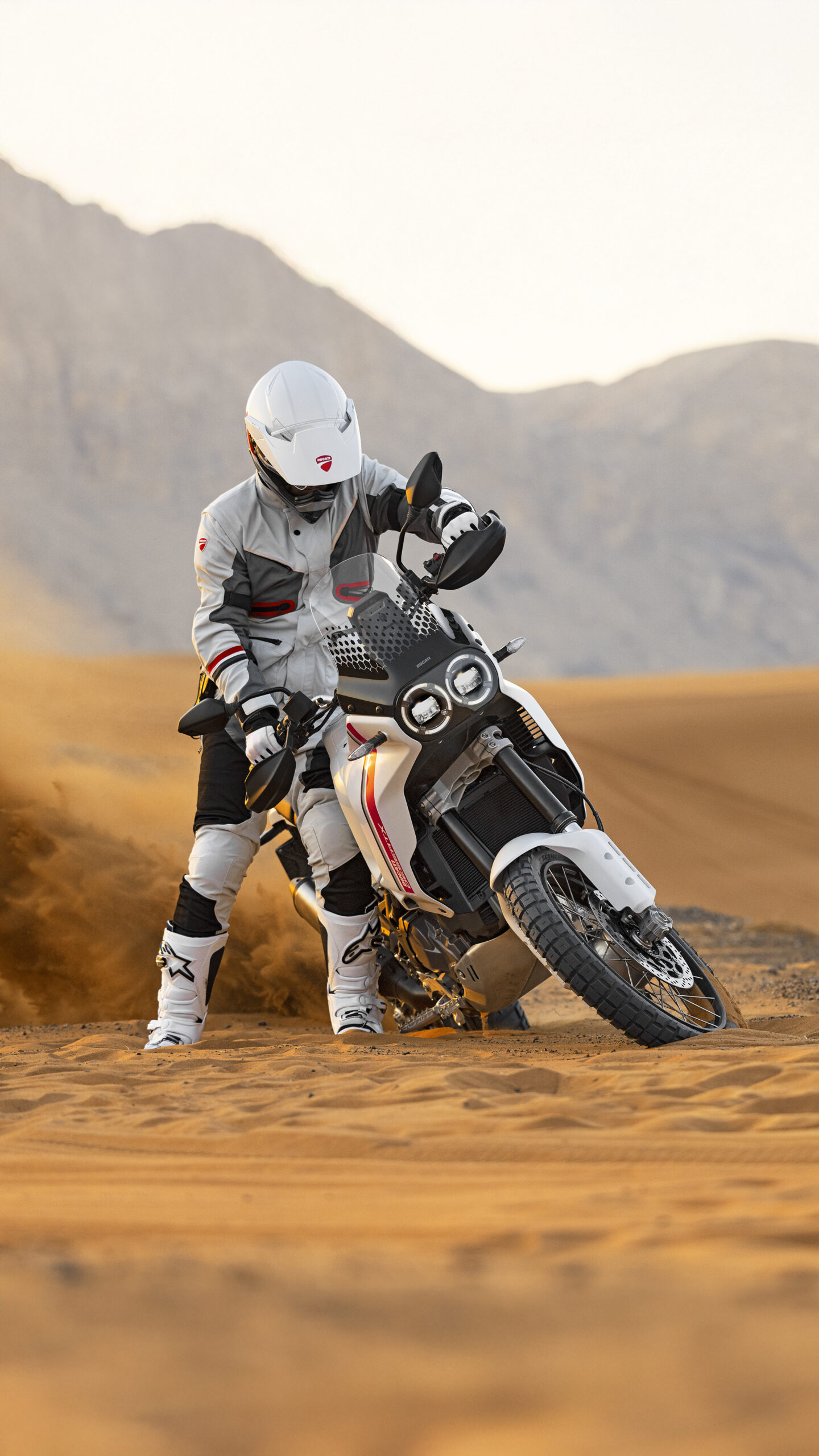 Wallpaper 4k DesertX 1