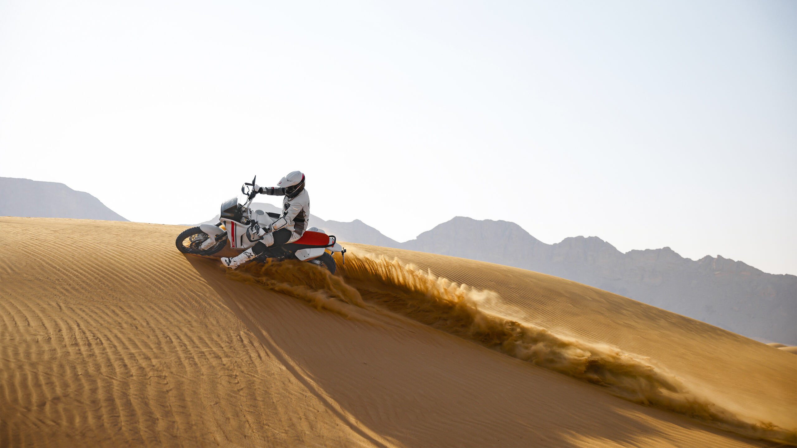 Wallpaper 4k DesertX 2