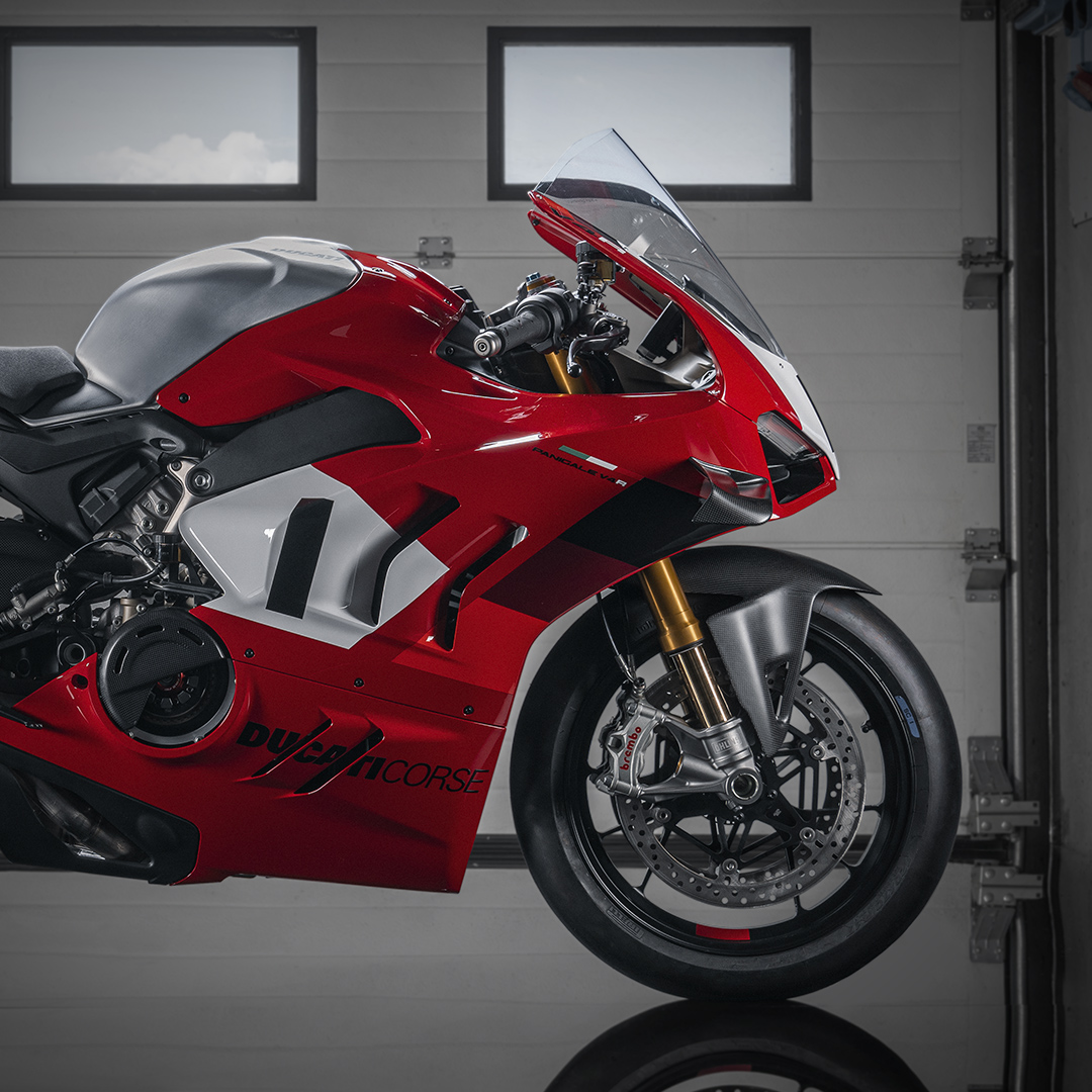 Banner - Panigale V4 R