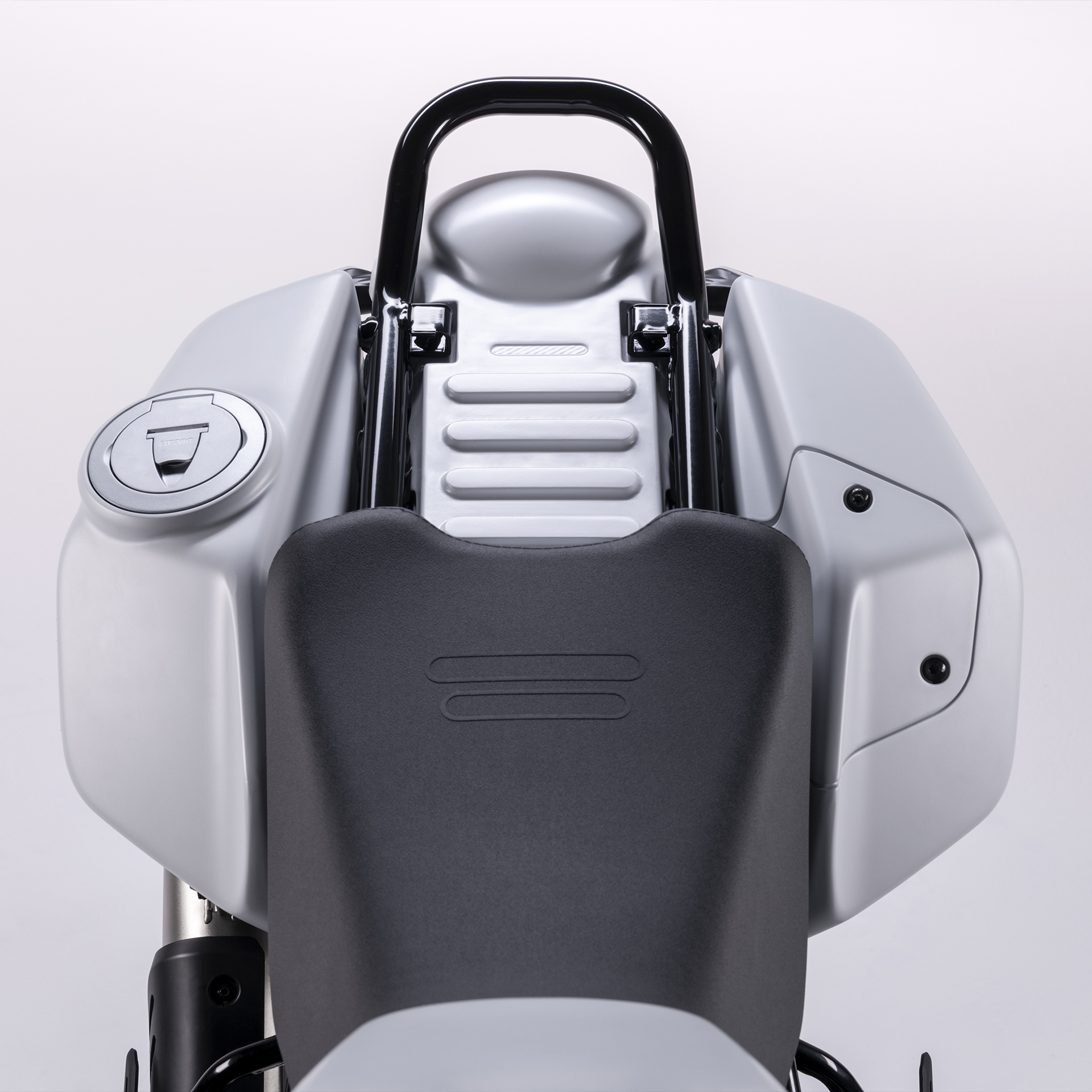 Acessório - tanque traseiro de 8L DesertX