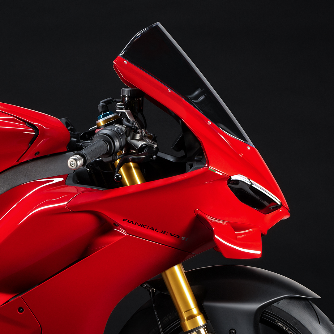 Ducati-MY25-Panigale-V4-aerodinamica-card-slider-1080x1080-02