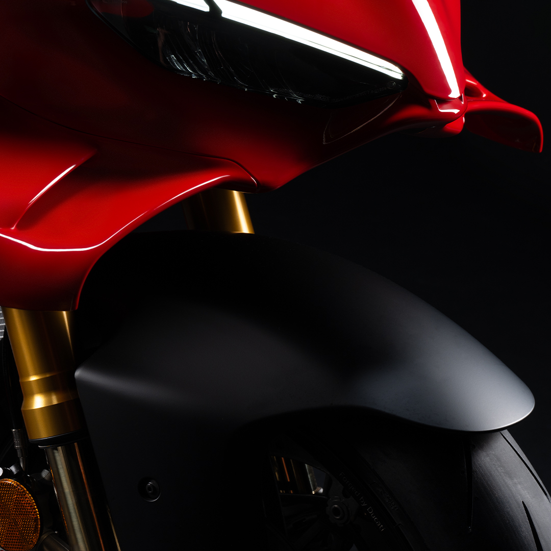 Ducati-MY25-Panigale-V4-aerodinamica-card-slider-1080x1080-04
