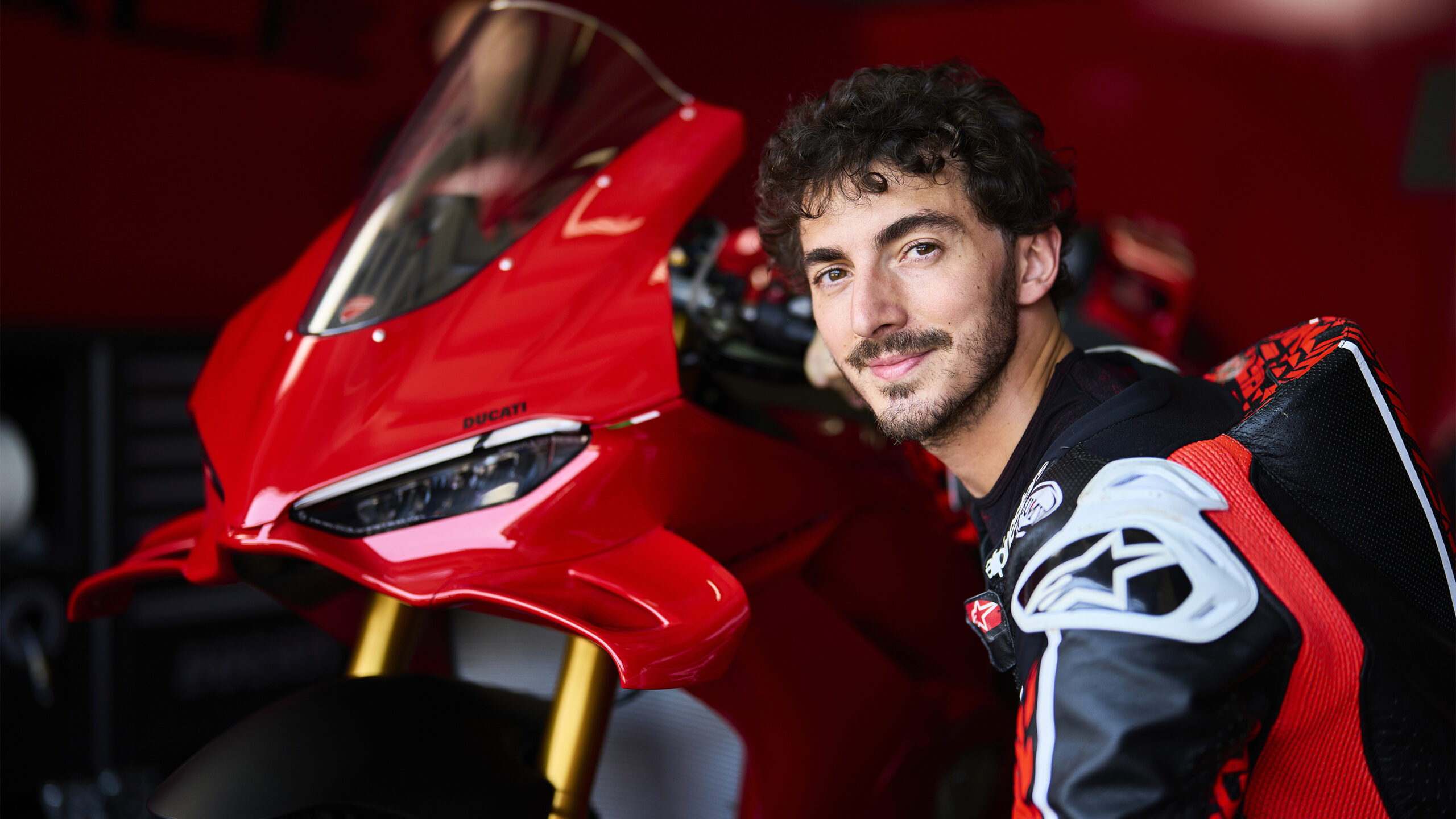 Wallpaper Ducati Panigale V4 S 1