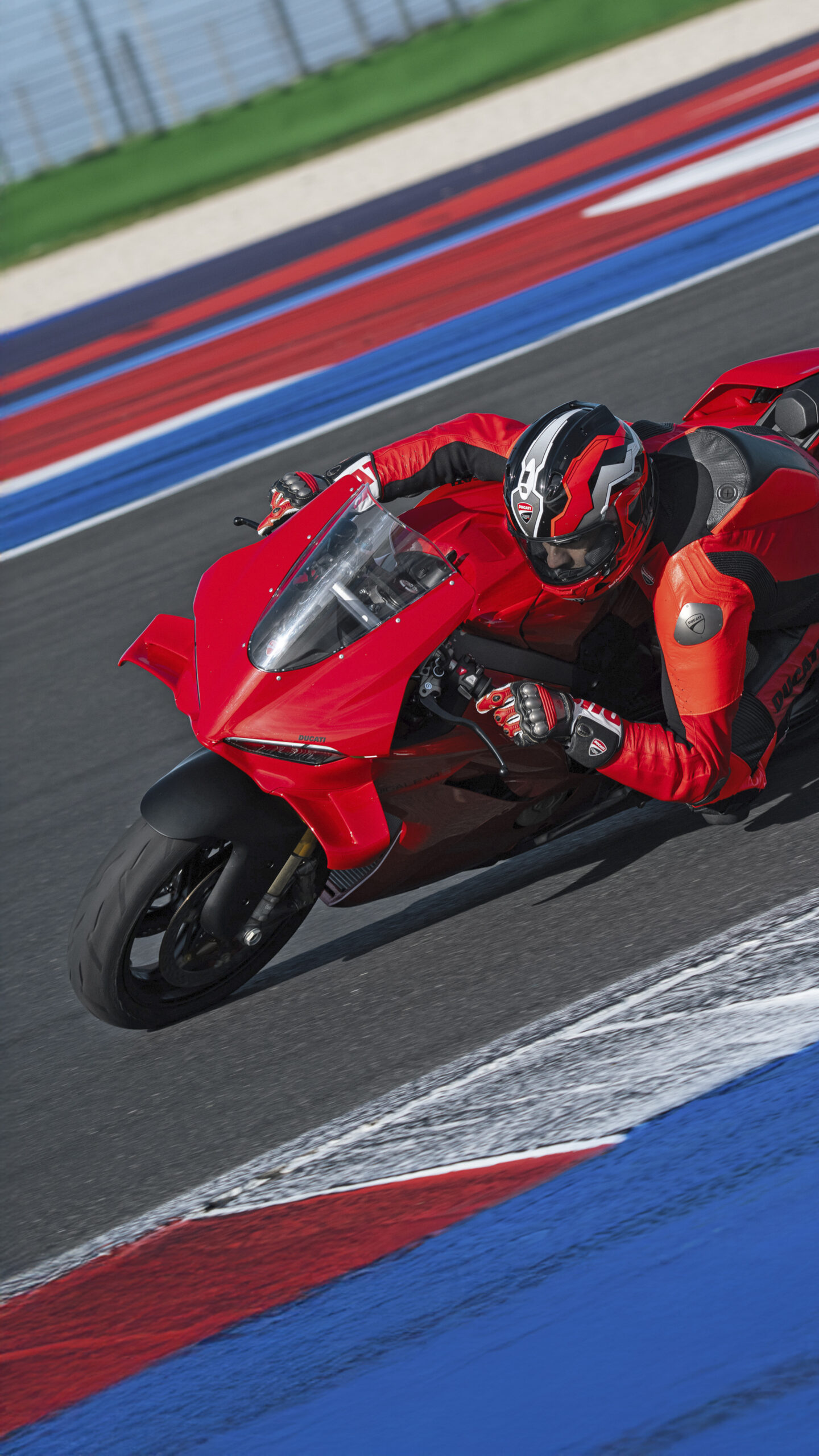 Wallpaper Ducati Panigale V4 S 4