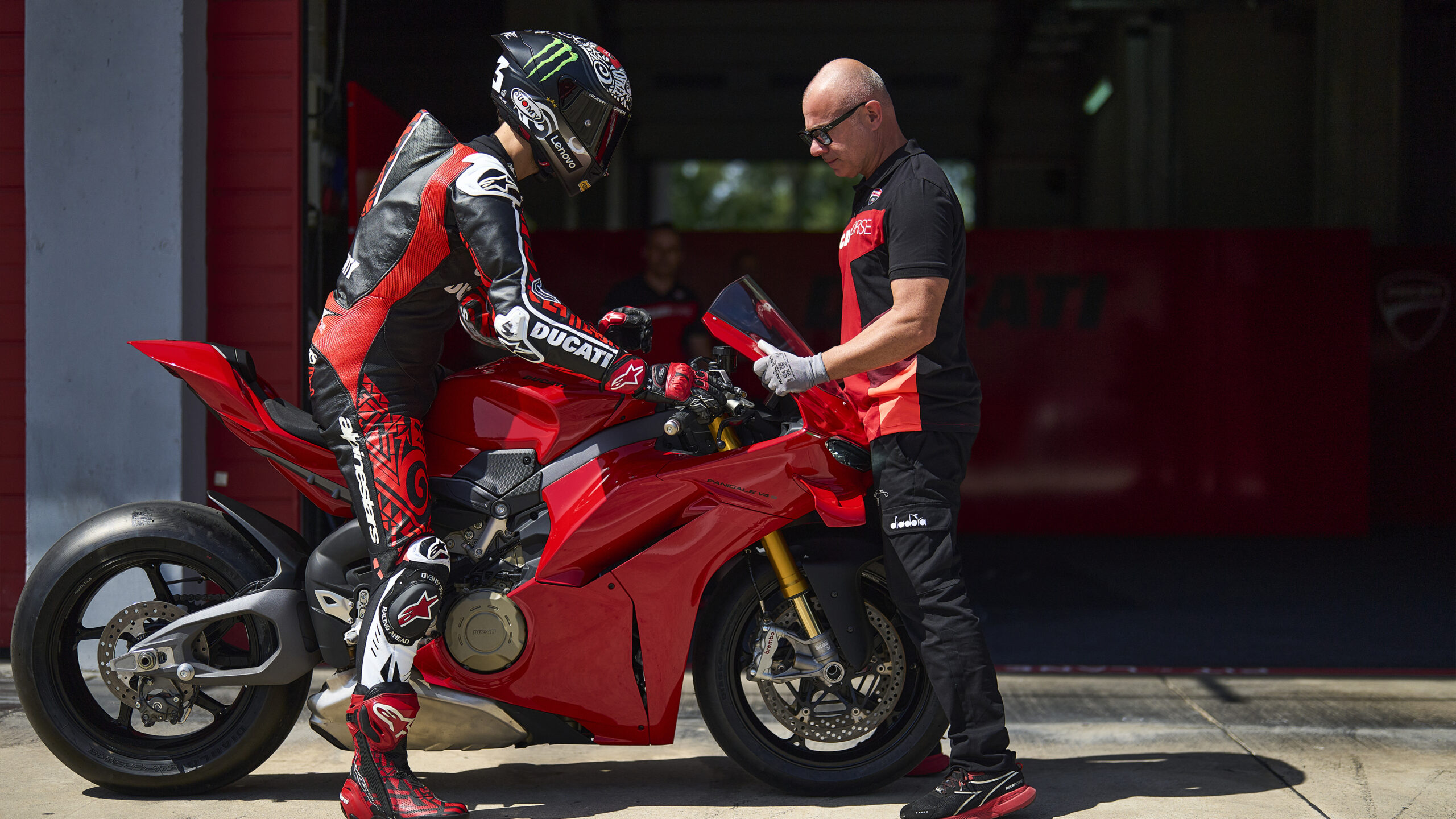 Wallpaper Ducati Panigale V4 S 7