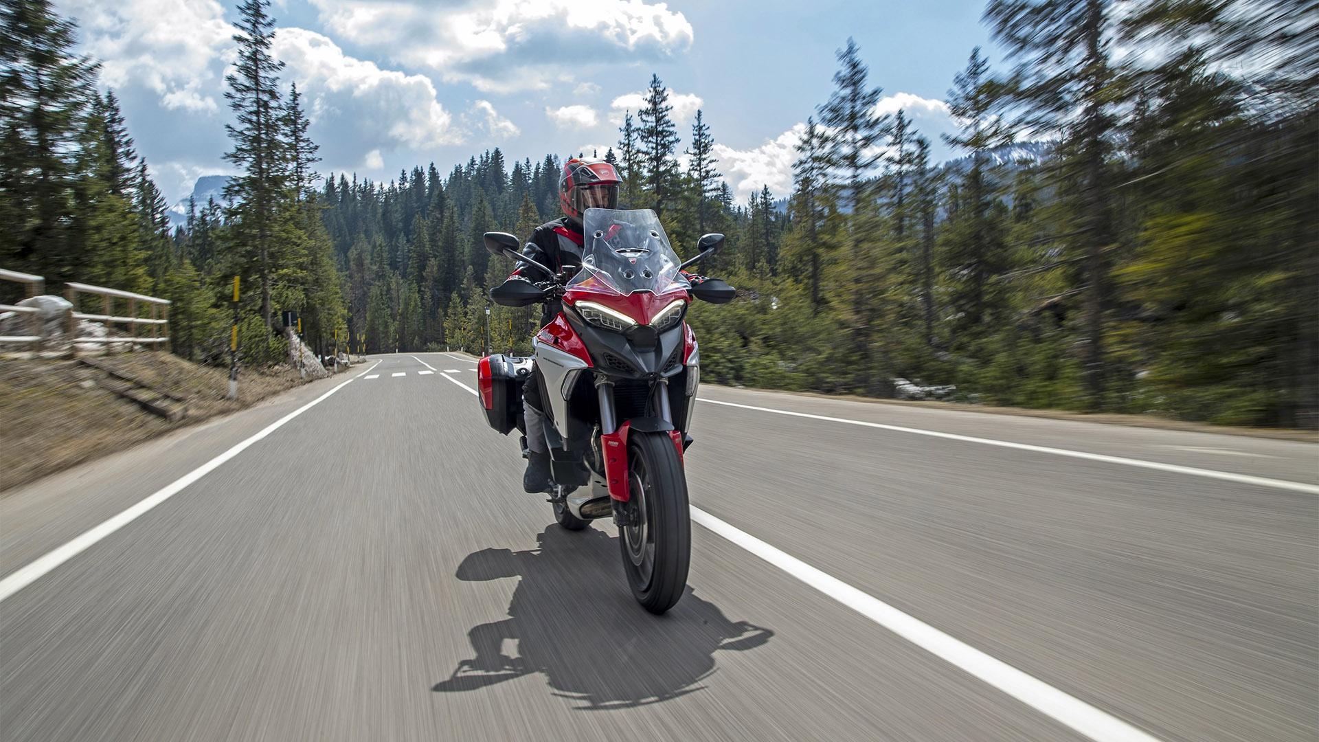 Banner MTS V4S - Ducati Brasília Multistrada V4s mobile