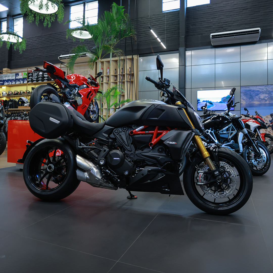 Diavel Touring - Personalizações Ducati Brasília