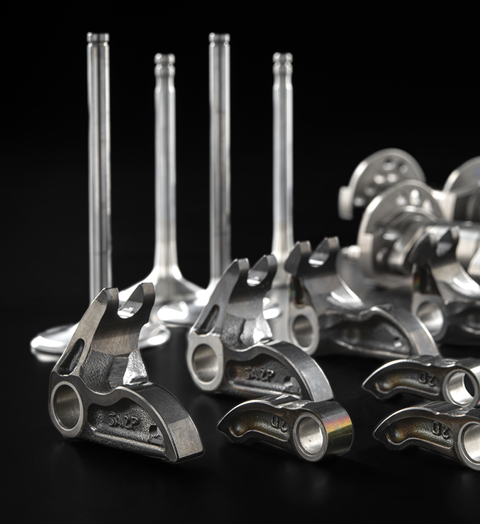 Ducati-Superquadra-Mono-overview-carousel-imgtxt-677x740-04