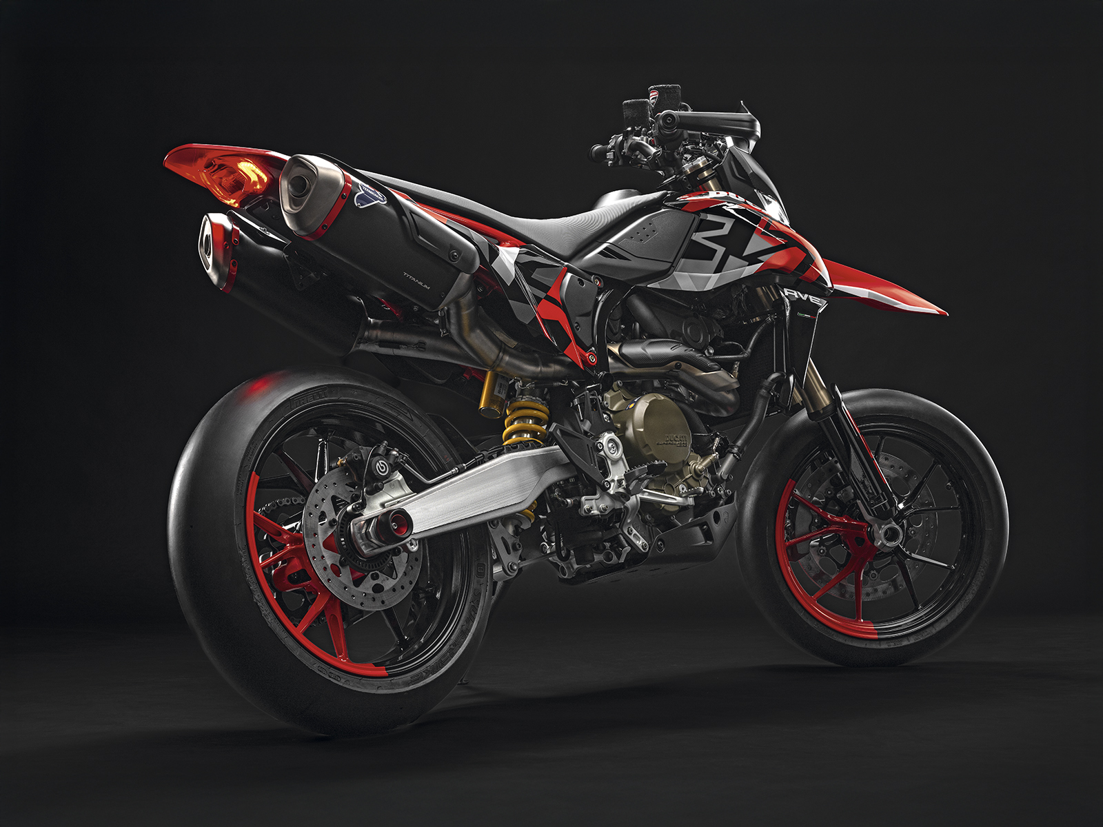 Estilo - Ducati Hypermotard 698 Mono