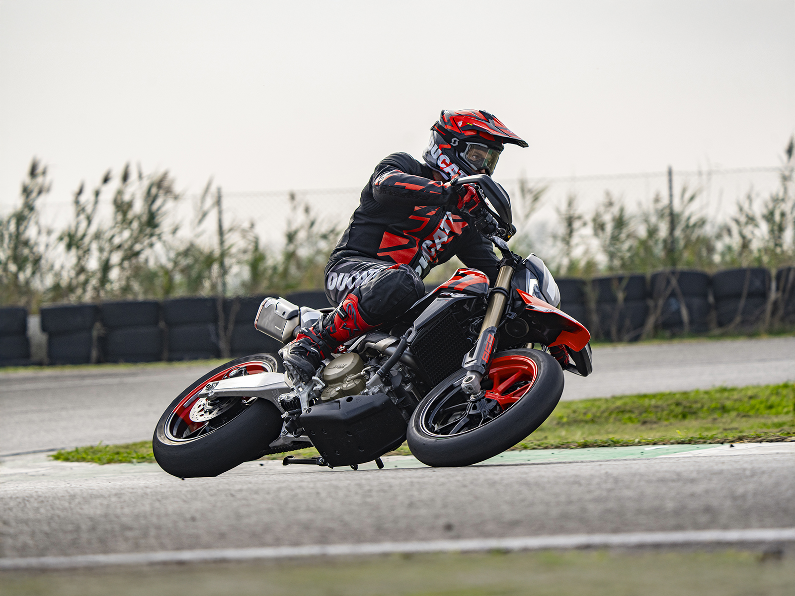 RVE Hypermotard Ducati Brasília