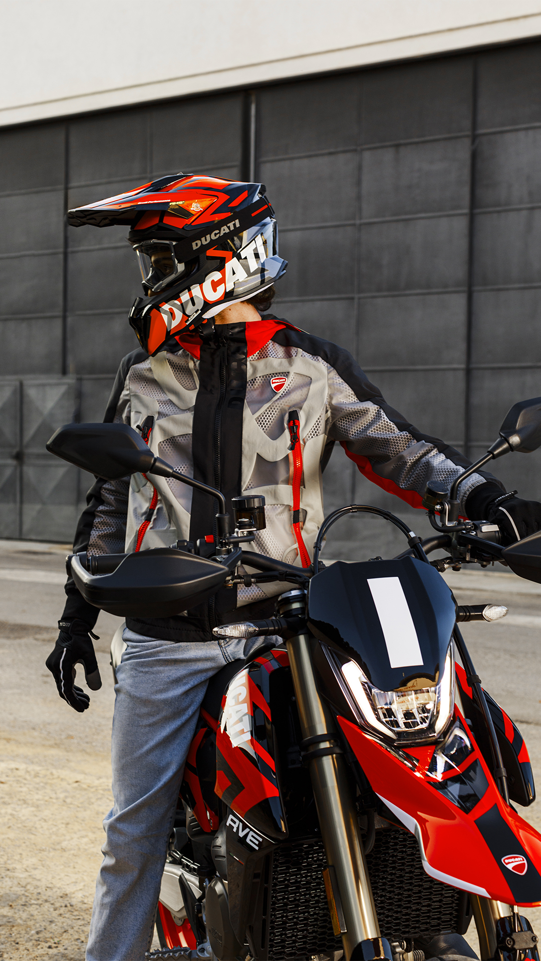 Wallpaper Ducati Brasília Hypermotard 1