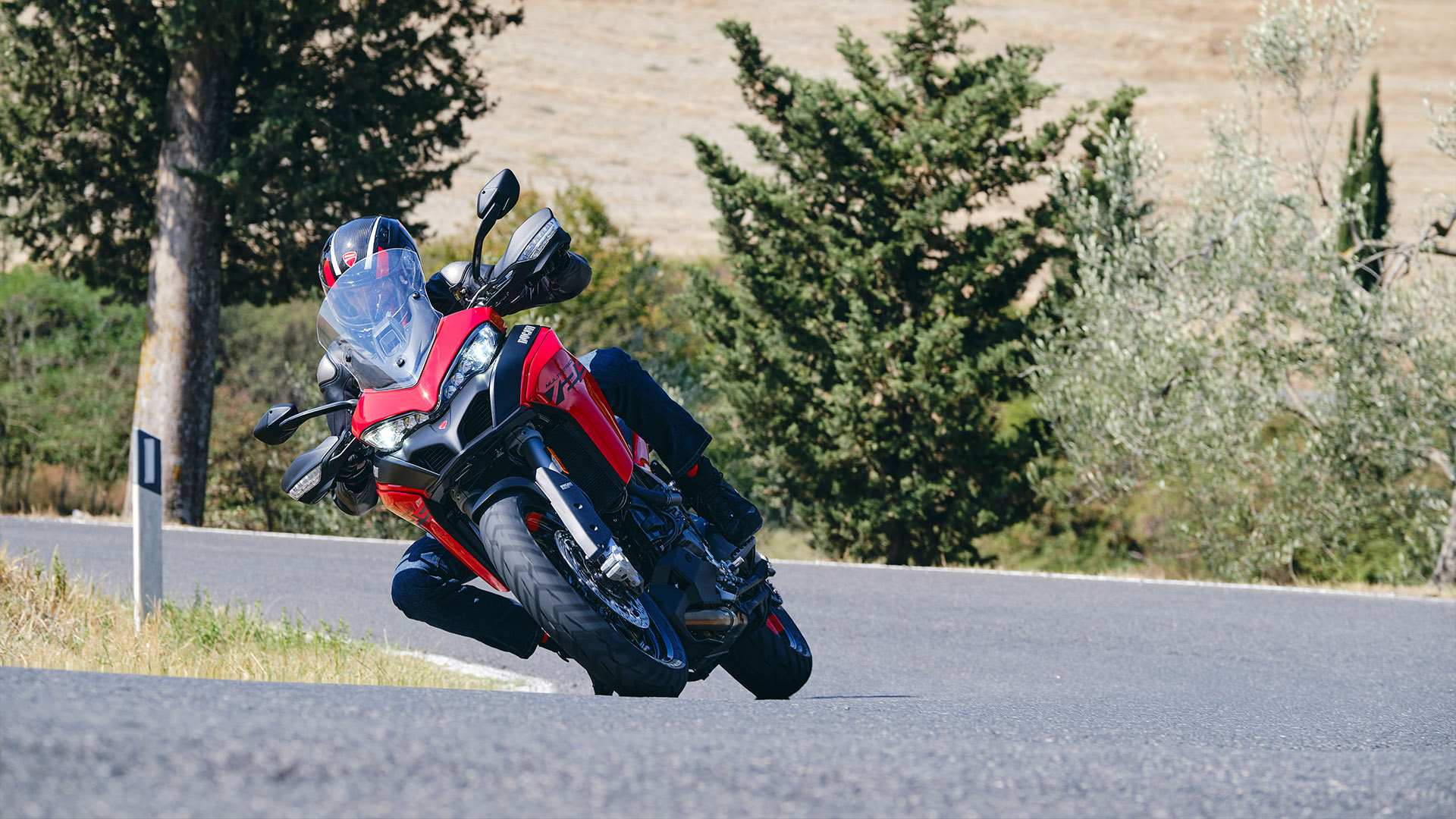 Wallpaper Ducati Brasília MTS V2S 4