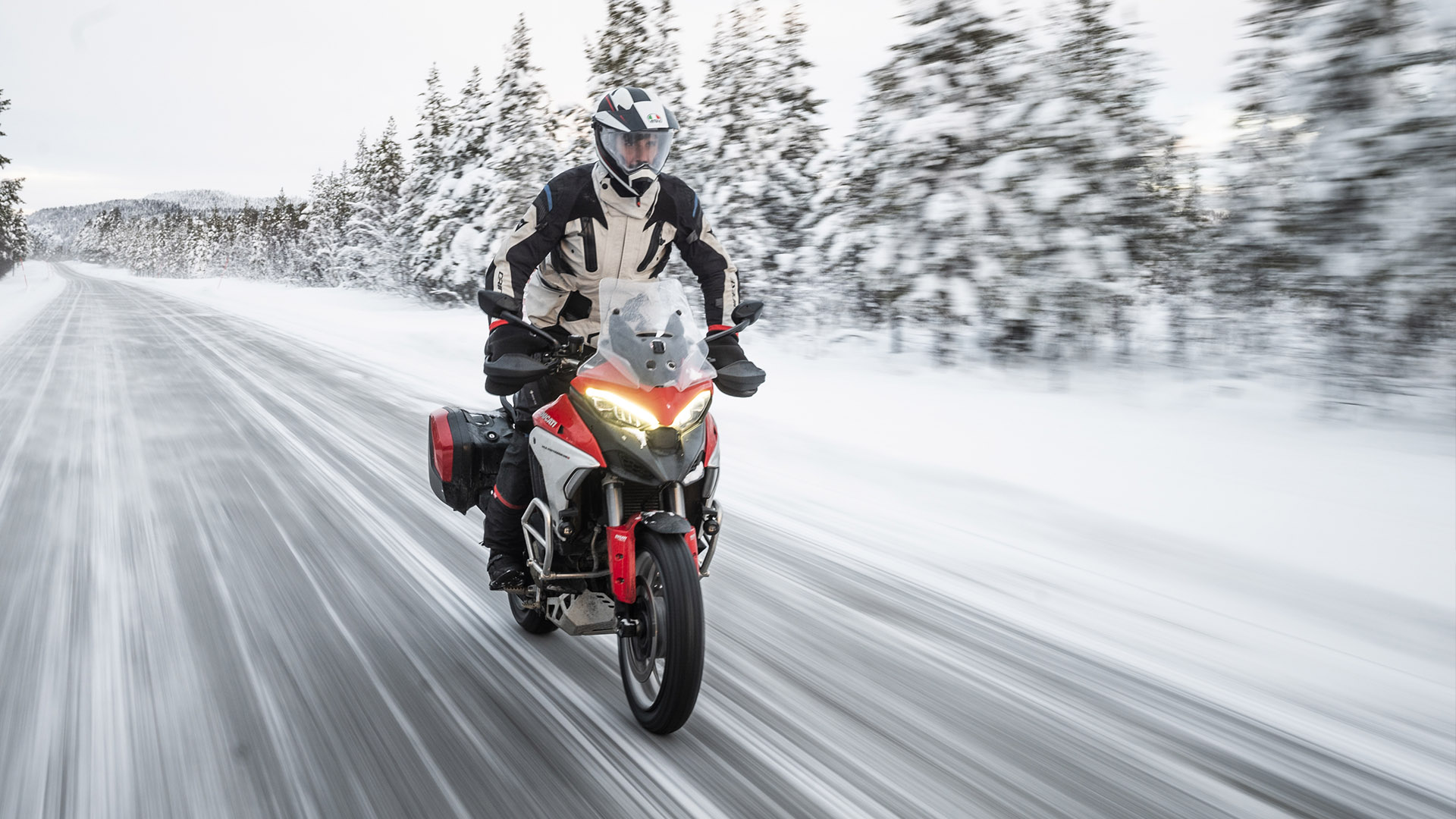 Wallpaper Ducati Brasília Multistrada V4s 3