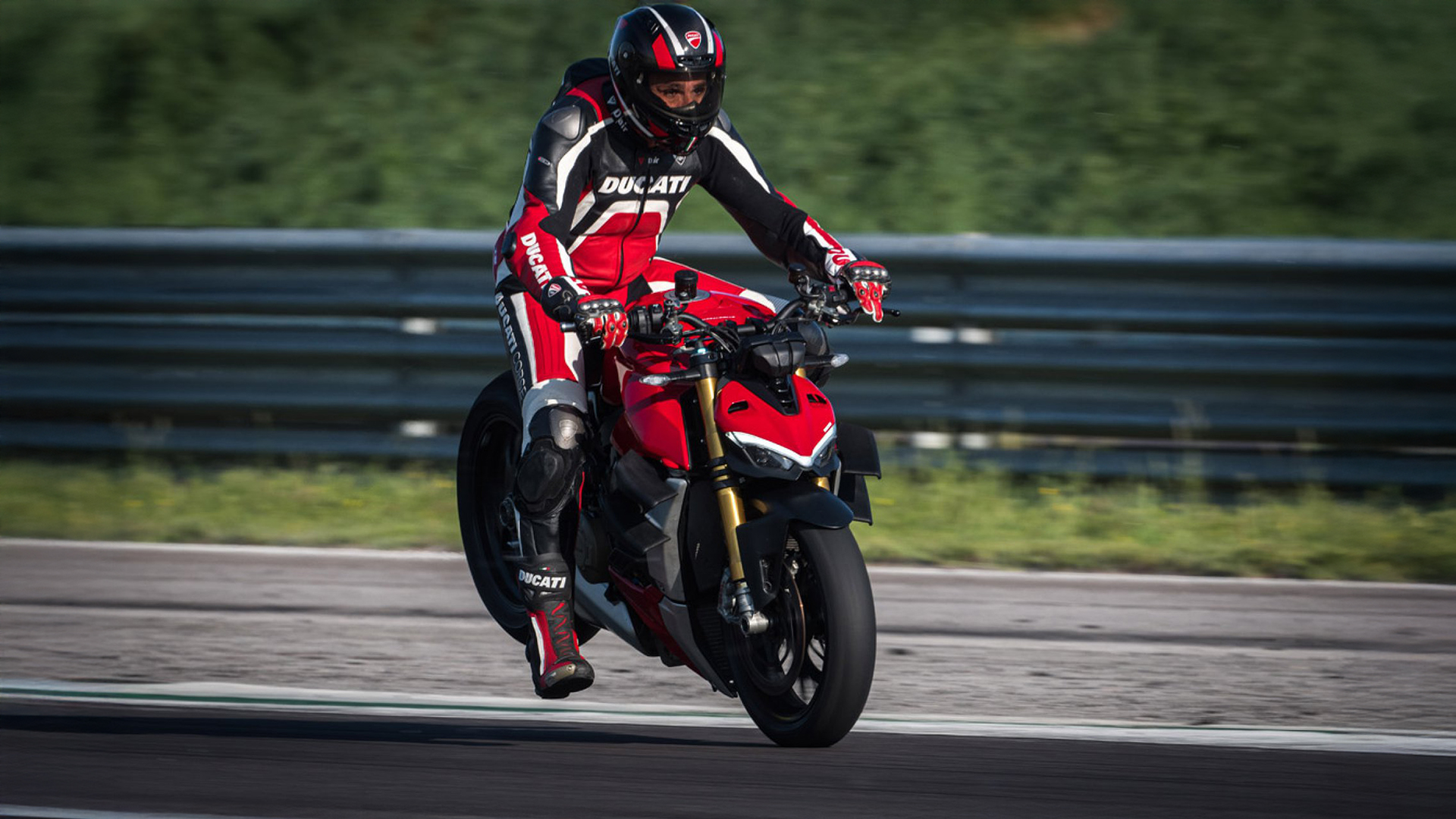 Wallpaper Ducati Brasília Streetfighter V4 S 5