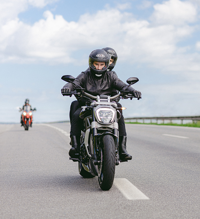 XDiavel_655x704_mavo.co_12