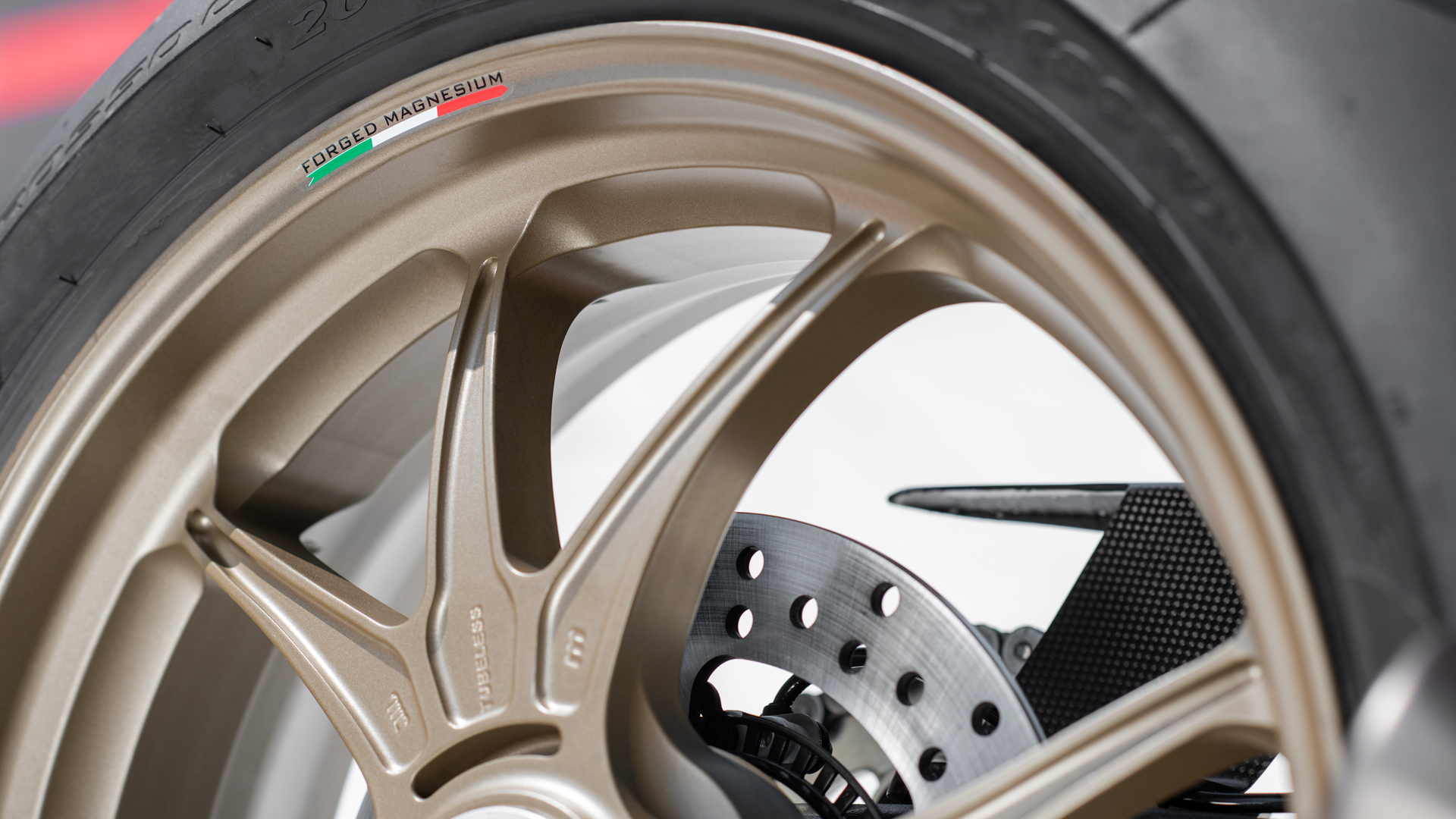 accessori_1715-gallery-AP31025-1920x1080